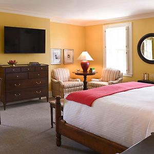 Inns Of Aurora Resort & Spa